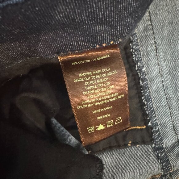 KUT from the Kloth Women's Bermuda denim shorts size 12 Fun stitching - Picture 4 of 6